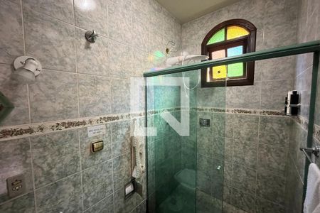 Banheiro 1 de casa à venda com 5 quartos, 628m² em Jardim Guanabara, Rio de Janeiro