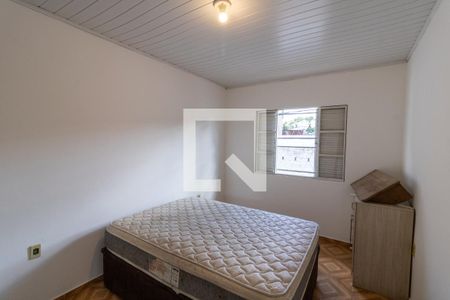 Quarto de casa para alugar com 1 quarto, 70m² em Medianeira, Porto Alegre