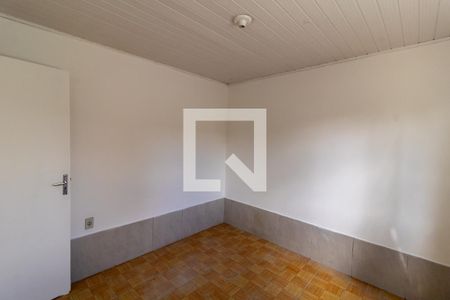 Quarto 1 de casa para alugar com 2 quartos, 75m² em Medianeira, Porto Alegre