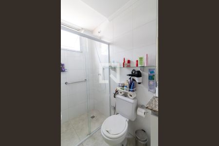 Apartamento à venda com 66m², 2 quartos e 1 vaga Apartamento à venda com 66m², 2 quartos e 1 vagaBanheiro
