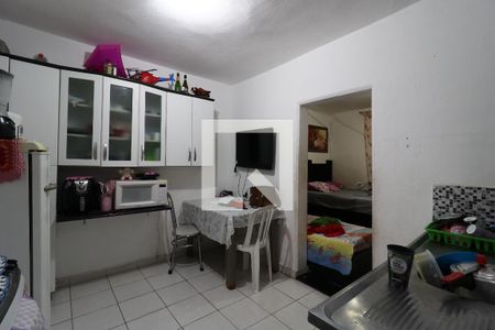 Sala/Cozinha de casa para alugar com 1 quarto, 35m² em Parque João Ramalho, Santo André