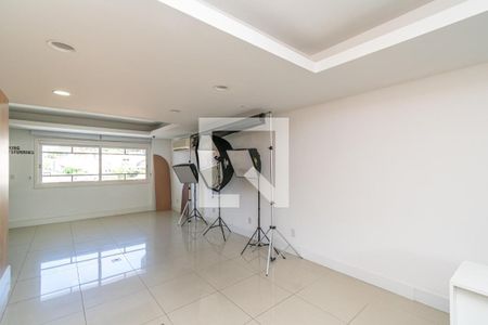 Casa à venda com 3 quartos, 337m² em Vila Jardim, Porto Alegre