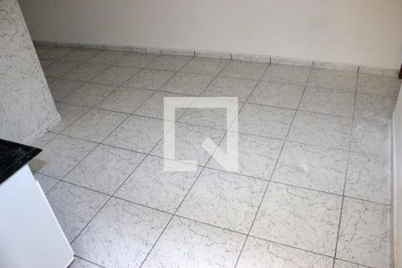 Cozinha de casa para alugar com 1 quarto, 26m² em Vila Alzira, Guarulhos