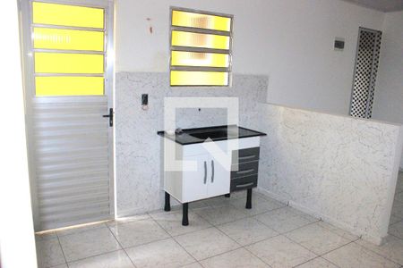 Cozinha de casa para alugar com 1 quarto, 26m² em Vila Alzira, Guarulhos