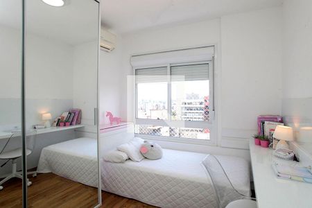 Quarto 2 de apartamento para alugar com 2 quartos, 79m² em Petrópolis, Porto Alegre