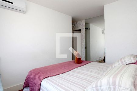 Quarto 1 Suíte de apartamento para alugar com 2 quartos, 79m² em Petrópolis, Porto Alegre