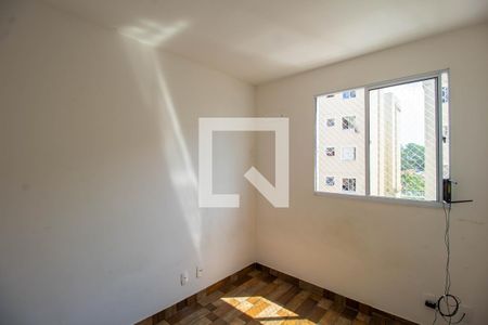 Quarto 2 de apartamento para alugar com 2 quartos, 55m² em São Luiz, Gravataí