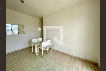 Sala de apartamento à venda com 2 quartos, 53m² em Jardim das Samambaias, Jundiaí