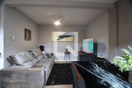 Sala de casa à venda com 3 quartos, 170m² em Niterói, Canoas