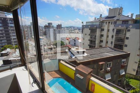 Sala - Vista de apartamento à venda com 3 quartos, 107m² em Bela Vista, Porto Alegre