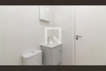 Banheiro de apartamento à venda com 1 quarto, 31m² em Vila Guilhermina, São Paulo