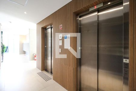 Studio à venda com 26m², 1 quarto e 1 vaga Studio à venda com 26m², 1 quarto e 1 vagaHall