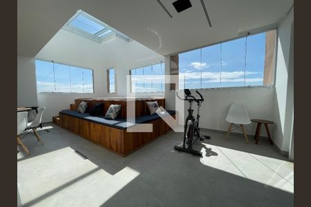 Apartamento à venda com 190m², 3 quartos e 3 vagas Apartamento à venda com 190m², 3 quartos e 3 vagasCobertura