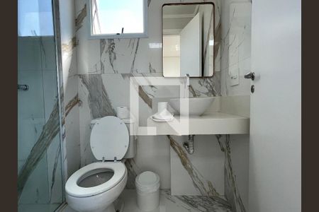 Apartamento à venda com 190m², 3 quartos e 3 vagas Apartamento à venda com 190m², 3 quartos e 3 vagasBanheiro da Suíte 2