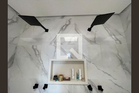 Apartamento à venda com 190m², 3 quartos e 3 vagas Apartamento à venda com 190m², 3 quartos e 3 vagasBanheiro 1