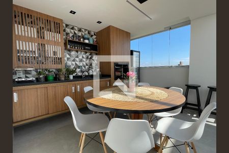 Apartamento à venda com 190m², 3 quartos e 3 vagas Apartamento à venda com 190m², 3 quartos e 3 vagasCobertura