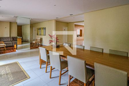 Apartamento à venda com 190m², 3 quartos e 3 vagas Apartamento à venda com 190m², 3 quartos e 3 vagasHall