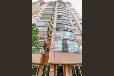 Apartamento à venda com 190m², 3 quartos e 3 vagas Apartamento à venda com 190m², 3 quartos e 3 vagasFachada