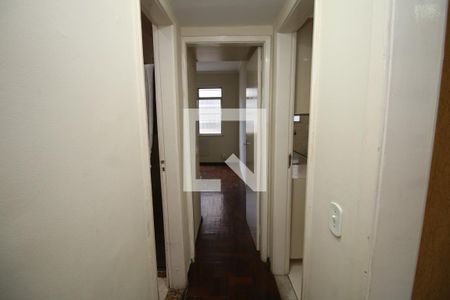 Sala - Corredor de apartamento para alugar com 2 quartos, 60m² em Penha, Rio de Janeiro