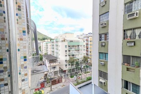 Sala vista  de apartamento à venda com 2 quartos, 80m² em Méier, Rio de Janeiro