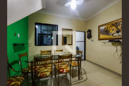 Sala de casa à venda com 4 quartos, 250m² em Catumbi, Rio de Janeiro