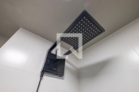 Banheiro de kitnet/studio para alugar com 1 quarto, 26m² em Cerqueira César, São Paulo