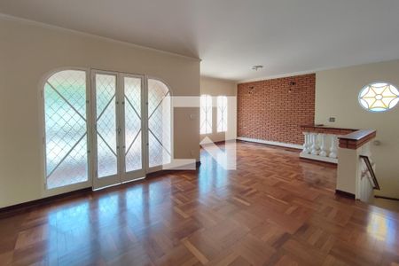 Sala de Estar de casa para alugar com 3 quartos, 250m² em Jardim Proença, Campinas