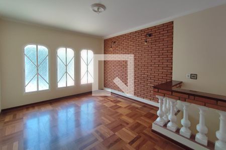 Sala de Estar de casa para alugar com 3 quartos, 250m² em Jardim Proença, Campinas