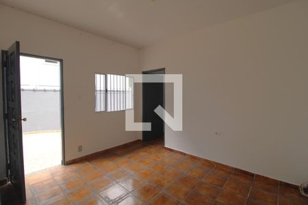 Sala de casa para alugar com 2 quartos, 150m² em Jardim Ubirajara, São Paulo