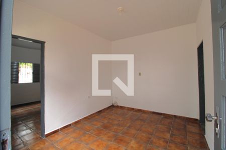 Sala de casa para alugar com 2 quartos, 150m² em Jardim Ubirajara, São Paulo