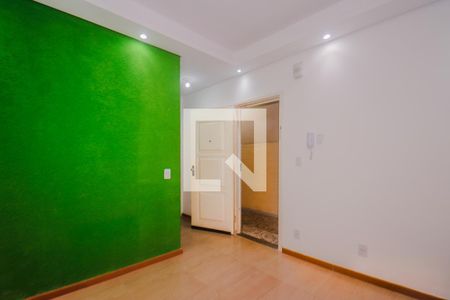 Sala de apartamento à venda com 1 quarto, 38m² em Petrópolis, Porto Alegre