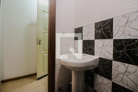 Banheiro de apartamento à venda com 1 quarto, 38m² em Petrópolis, Porto Alegre