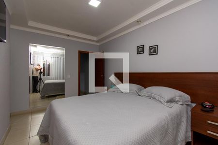 Suíte de casa à venda com 3 quartos, 242m² em Vila Maricy, Guarulhos