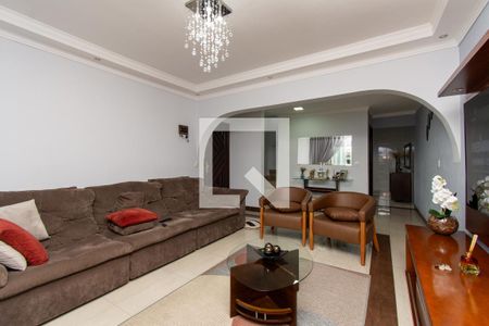 Sala de casa à venda com 3 quartos, 242m² em Vila Maricy, Guarulhos