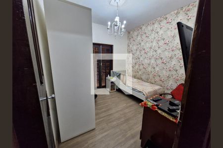 Quarto de casa à venda com 2 quartos, 384m² em Vila Yara, Osasco