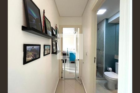 Corredor de apartamento à venda com 1 quarto, 64m² em Campo Belo, São Paulo