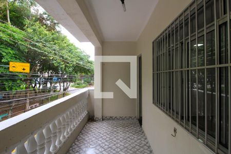 Varanda de casa para alugar com 2 quartos, 150m² em Jardim Tiete, São Paulo