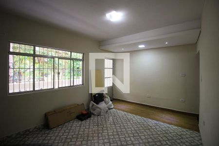 Sala de casa para alugar com 2 quartos, 150m² em Jardim Tiete, São Paulo