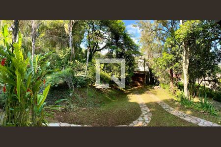 Casa à venda com 3612m², 4 quartos e 6 vagas Casa à venda com 3612m², 4 quartos e 6 vagasÁrea externa