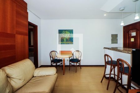 Sala de apartamento para alugar com 1 quarto, 48m² em Moinhos de Vento, Porto Alegre