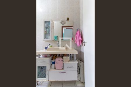 Casa à venda com 238m², 4 quartos e 2 vagas Casa à venda com 238m², 4 quartos e 2 vagasBanheiro da Suíte 1