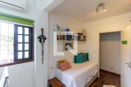 Casa à venda com 238m², 4 quartos e 2 vagas Casa à venda com 238m², 4 quartos e 2 vagasQuarto 3 - Suíte