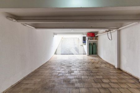 Casa à venda com 238m², 4 quartos e 2 vagas Casa à venda com 238m², 4 quartos e 2 vagasGaragem