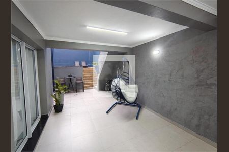 Casa à venda com 3 quartos, 179m² em Umuarama, Osasco