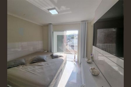 Casa à venda com 3 quartos, 179m² em Umuarama, Osasco