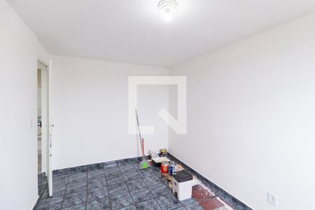 Quarto 2 de apartamento para alugar com 2 quartos, 52m² em Vila Silva Ribeiro, Carapicuíba