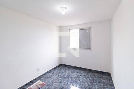 Quarto 2 de apartamento para alugar com 2 quartos, 52m² em Vila Silva Ribeiro, Carapicuíba