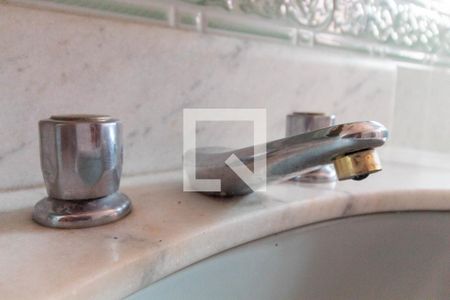 Casa à venda com 250m², 5 quartos e 5 vagas Casa à venda com 250m², 5 quartos e 5 vagasBanheiro - torneira