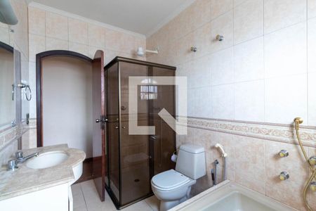 Casa à venda com 250m², 5 quartos e 5 vagas Casa à venda com 250m², 5 quartos e 5 vagasBanheiro da Suíte 1