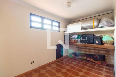 Casa à venda com 250m², 5 quartos e 5 vagas Casa à venda com 250m², 5 quartos e 5 vagasQuarto de Serviço